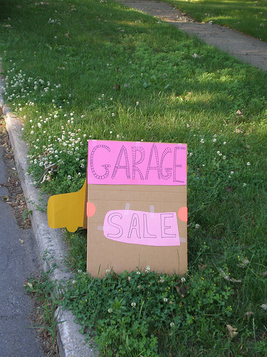 garage sales successful garage sale shopping